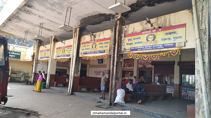 msrtc malkapur yelane bus depo platform area